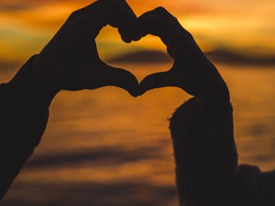 Namoro no Trabalho: pode ou não pode?